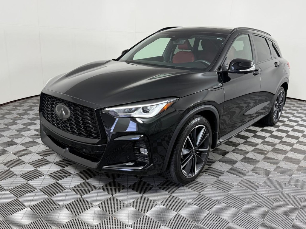 INFINITI QX50 Vehicle Full-screen Gallery Image 08