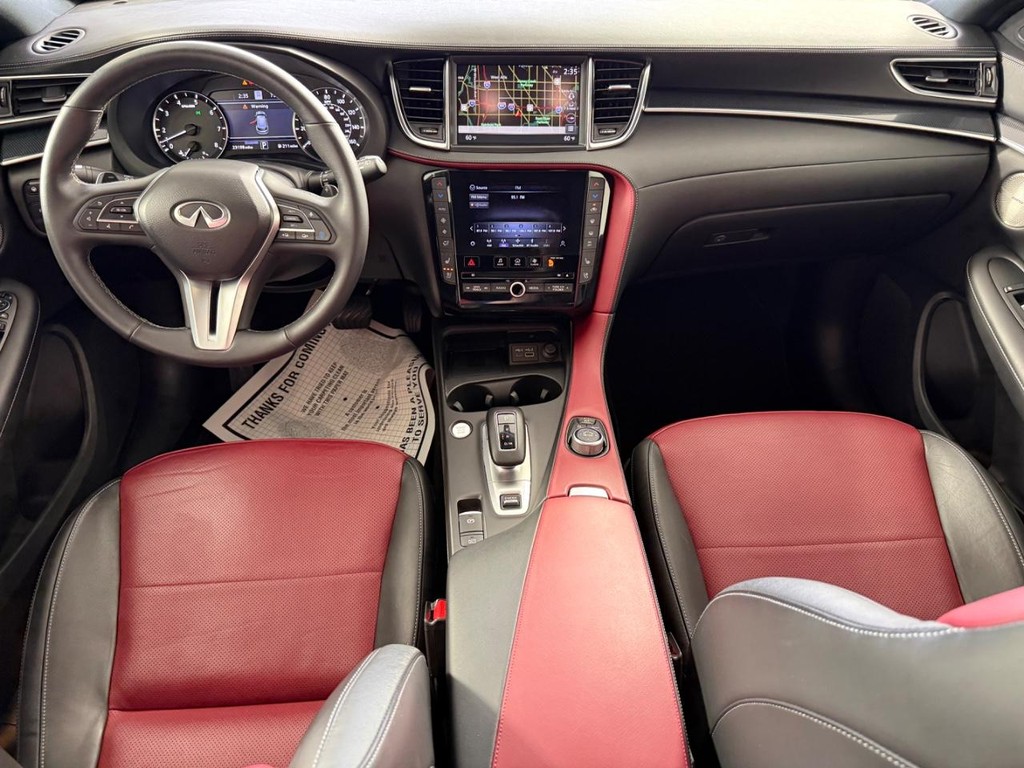 INFINITI QX50 Vehicle Full-screen Gallery Image 16