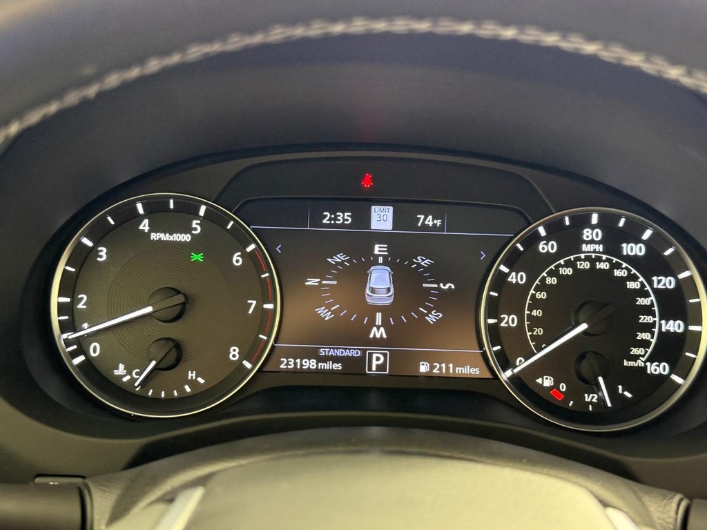 INFINITI QX50 Vehicle Full-screen Gallery Image 20