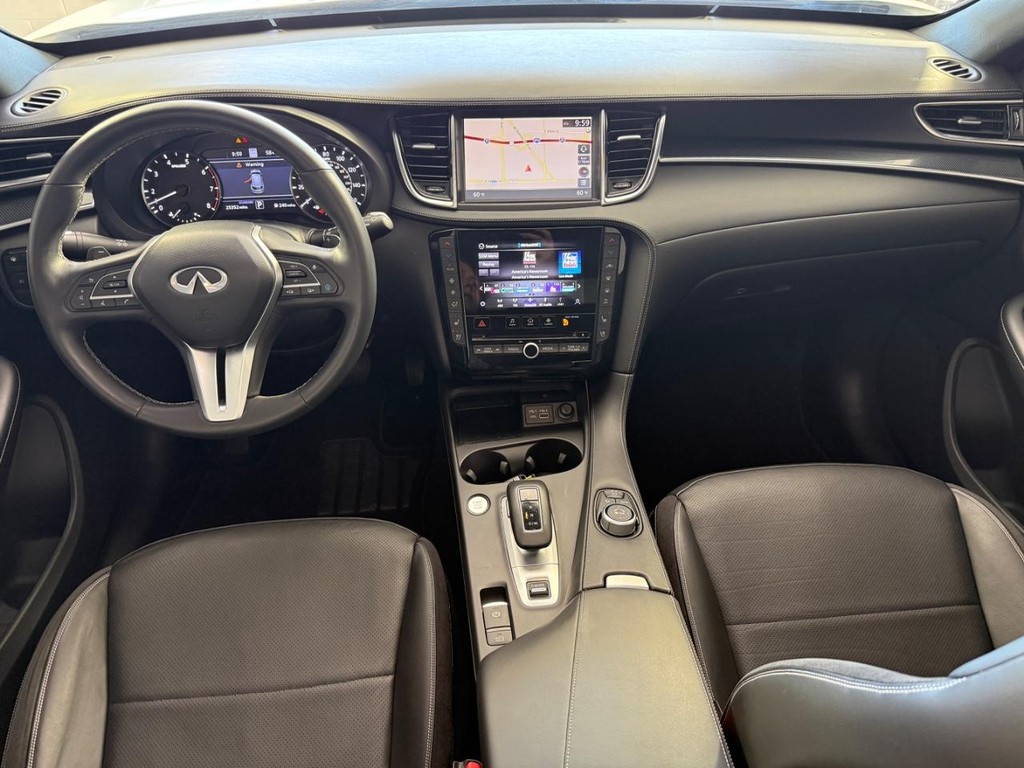 INFINITI QX50 Vehicle Full-screen Gallery Image 16