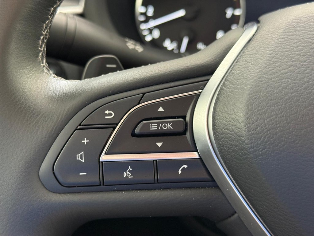 INFINITI QX50 Vehicle Full-screen Gallery Image 21