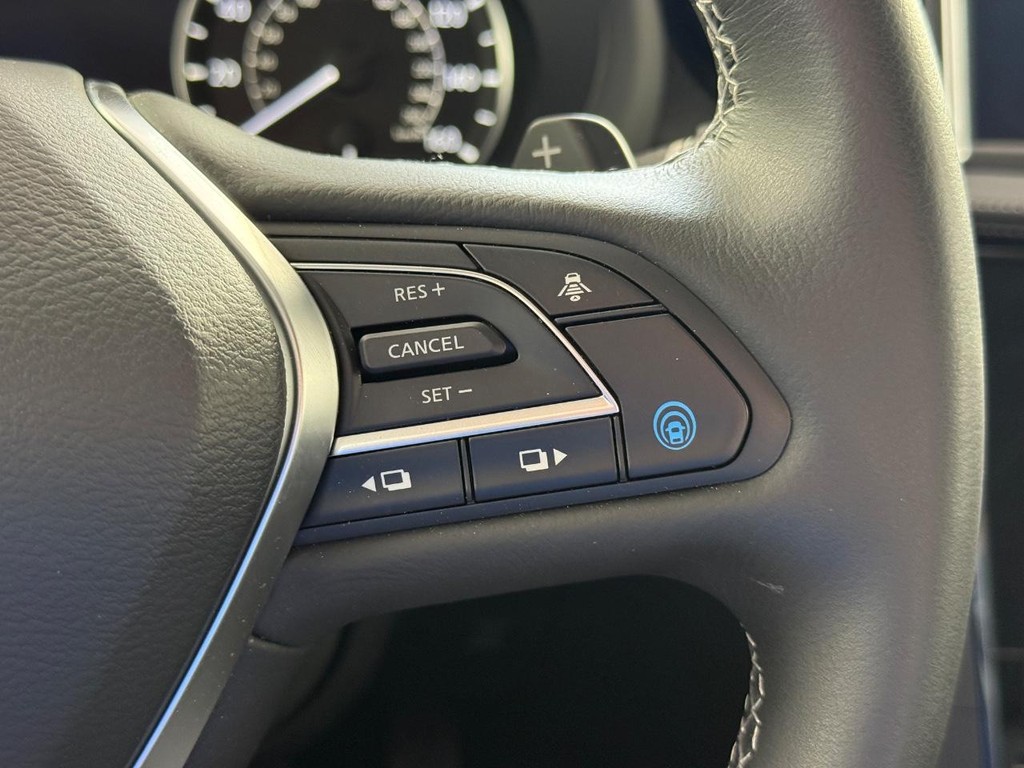 INFINITI QX50 Vehicle Full-screen Gallery Image 22
