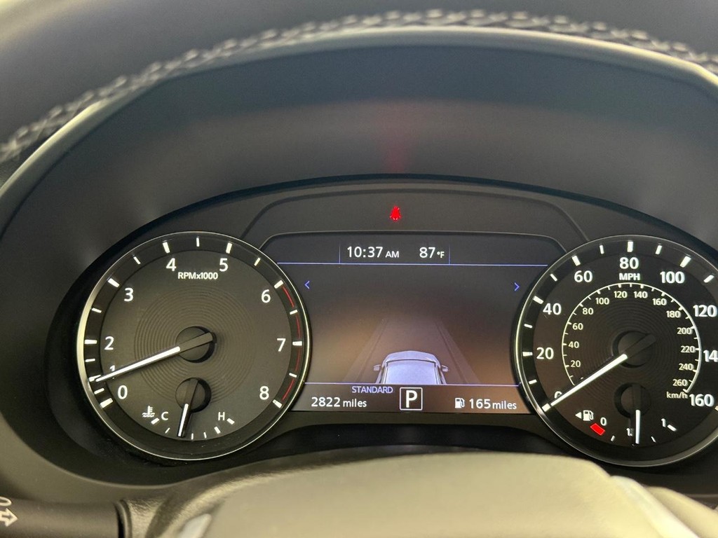 INFINITI QX50 Vehicle Full-screen Gallery Image 23