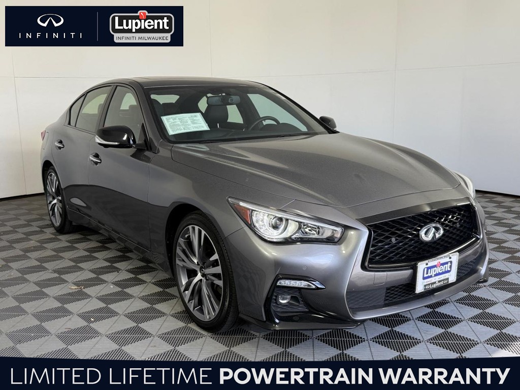 INFINITI Q50 Vehicle Full-screen Gallery Image 01