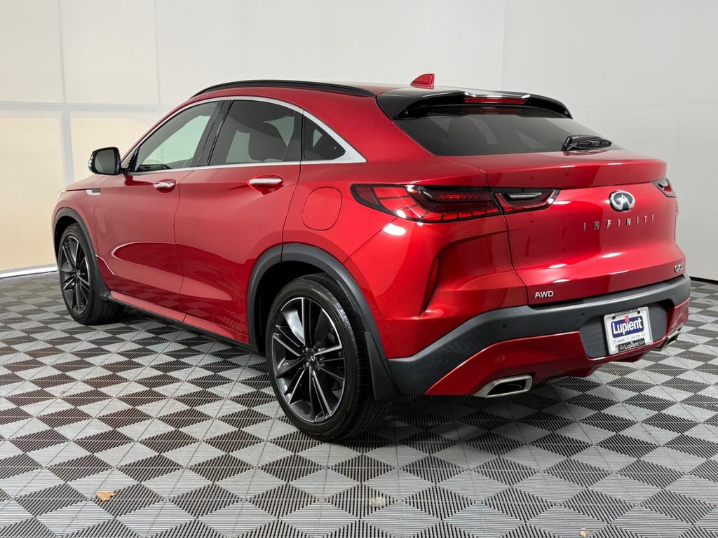 INFINITI QX55 Vehicle Full-screen Gallery Image 08