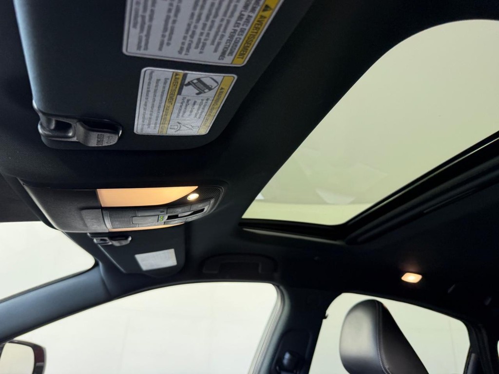 INFINITI QX55 Vehicle Full-screen Gallery Image 13