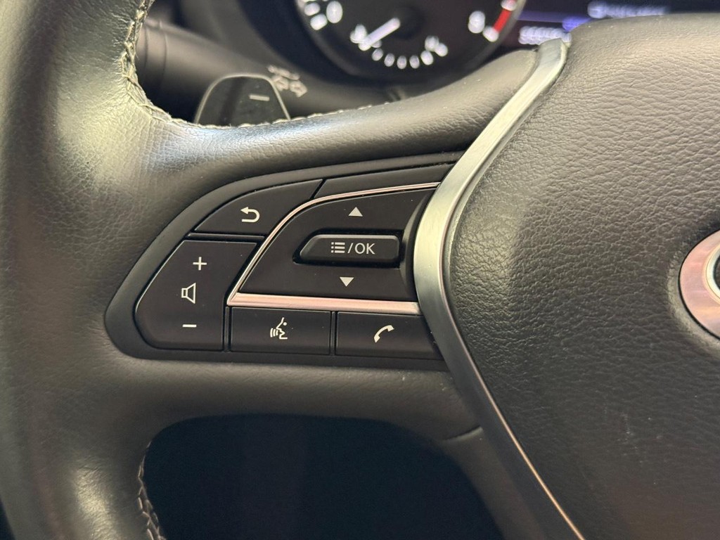 INFINITI QX55 Vehicle Full-screen Gallery Image 19