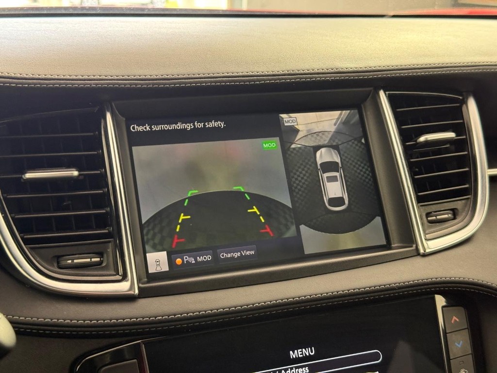 INFINITI QX55 Vehicle Full-screen Gallery Image 24