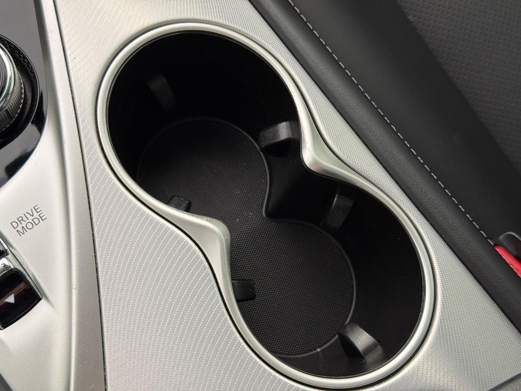 INFINITI Q50 Vehicle Full-screen Gallery Image 26