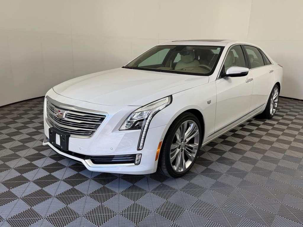 Cadillac CT6 Vehicle Full-screen Gallery Image 09