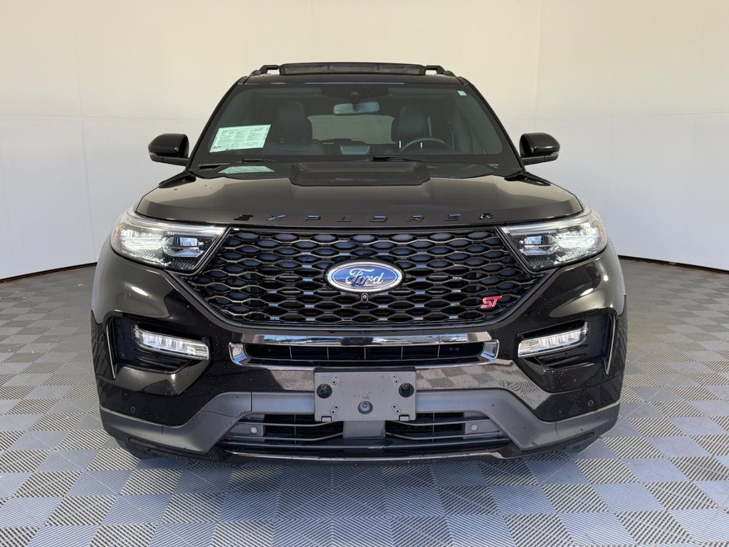 Ford Explorer Vehicle Full-screen Gallery Image 09