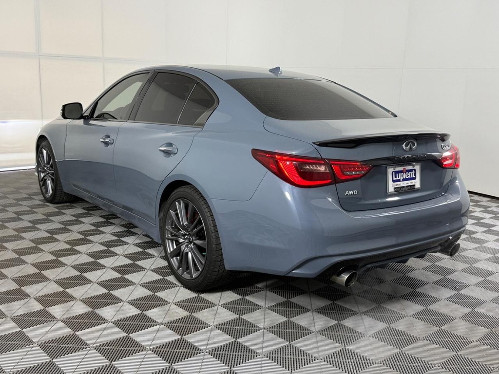 INFINITI Q50 Vehicle Full-screen Gallery Image 08
