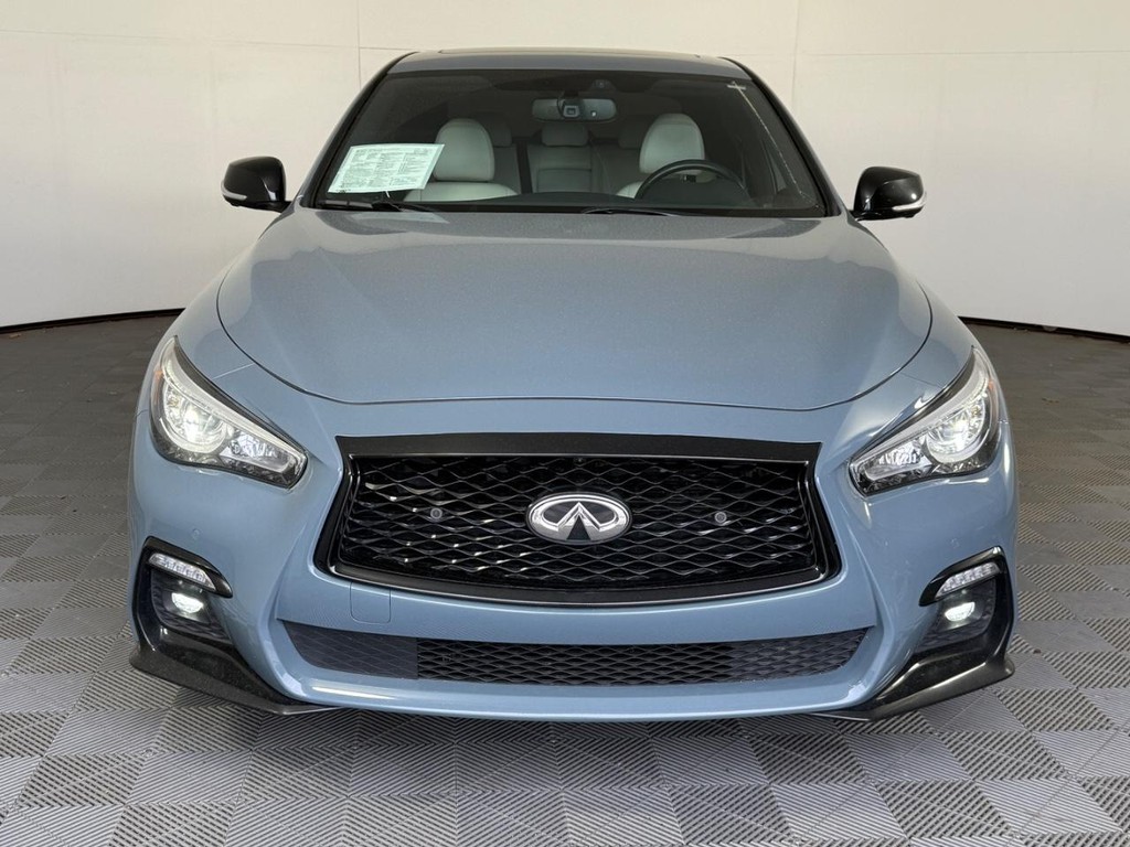 INFINITI Q50 Vehicle Full-screen Gallery Image 10