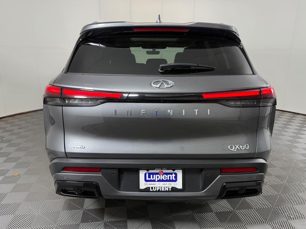 INFINITI QX60 Vehicle Full-screen Gallery Image 04