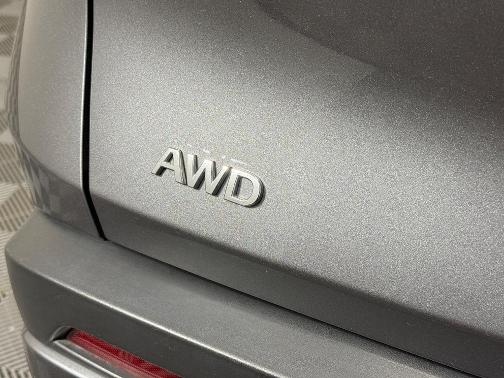 INFINITI QX60 Vehicle Full-screen Gallery Image 06