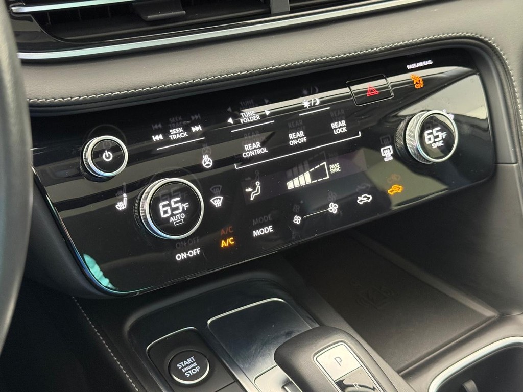 INFINITI QX60 Vehicle Full-screen Gallery Image 23