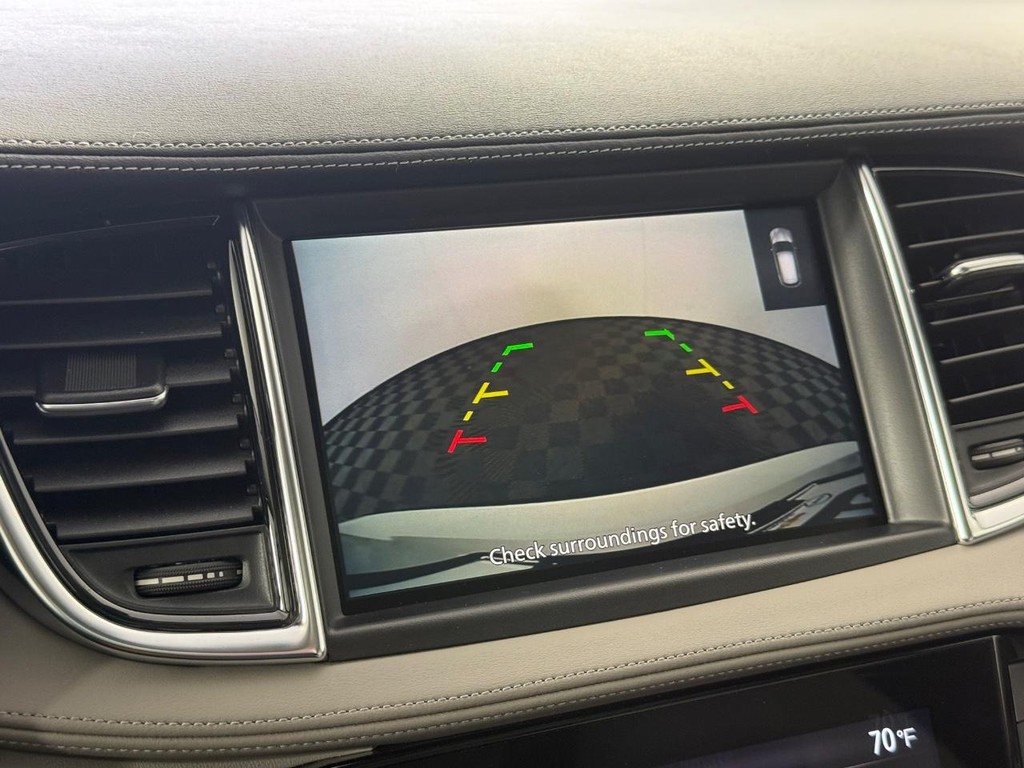 INFINITI QX50 Vehicle Full-screen Gallery Image 27