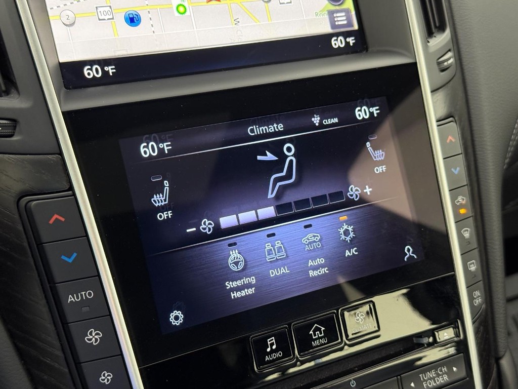 INFINITI Q50 Vehicle Full-screen Gallery Image 26