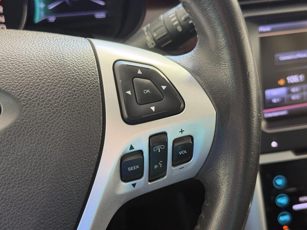 Ford Edge Vehicle Full-screen Gallery Image 22