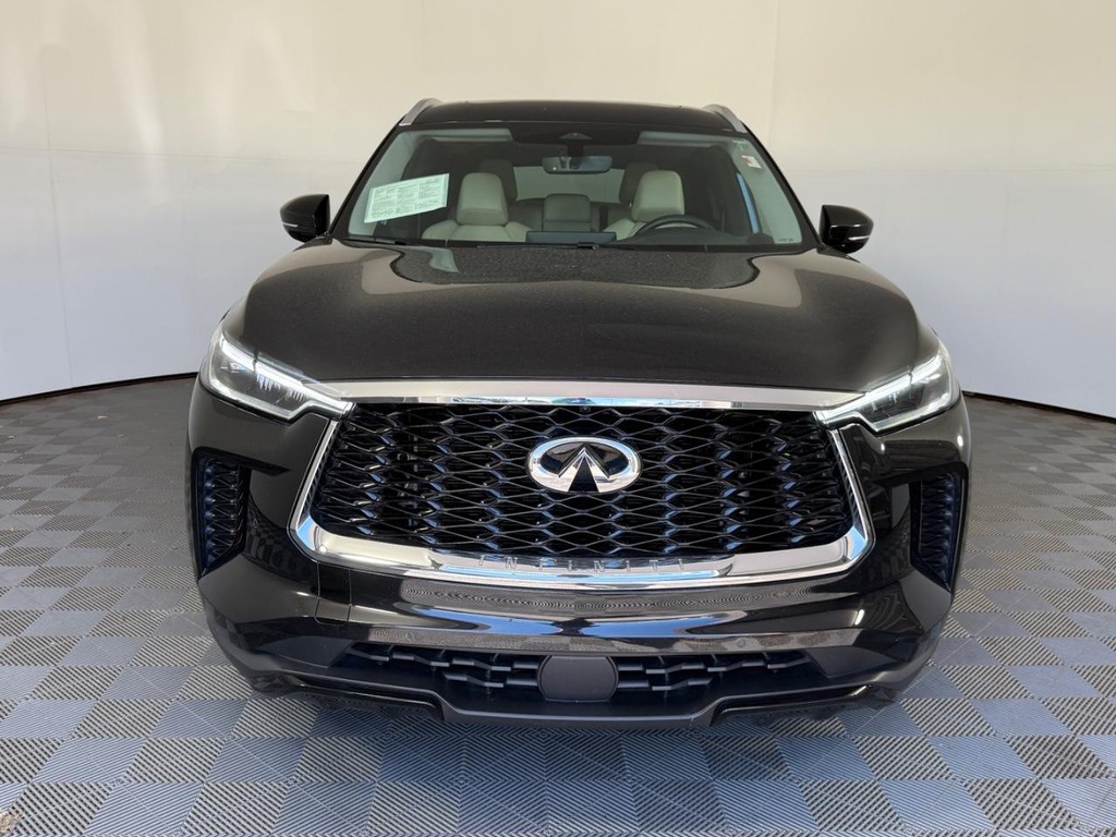 INFINITI QX60 Vehicle Full-screen Gallery Image 10