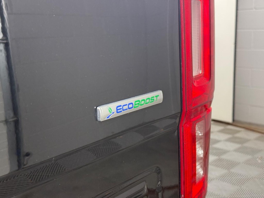 Ford Ranger Vehicle Full-screen Gallery Image 05