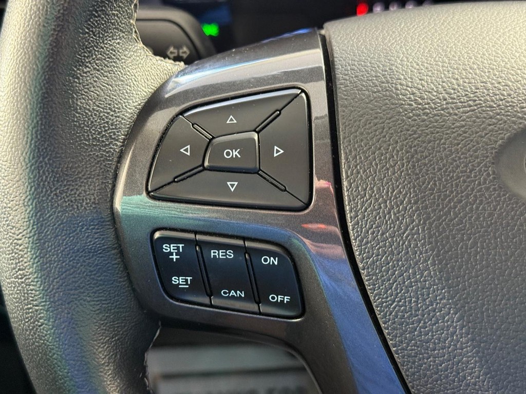 Ford Ranger Vehicle Full-screen Gallery Image 19