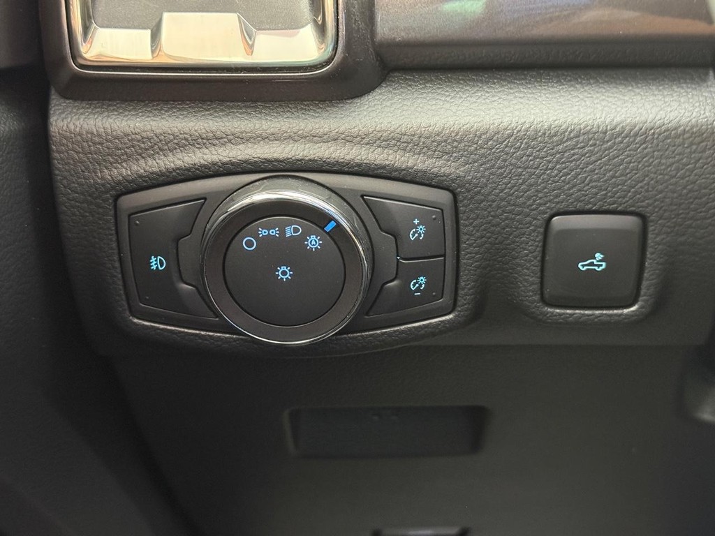 Ford Ranger Vehicle Full-screen Gallery Image 27