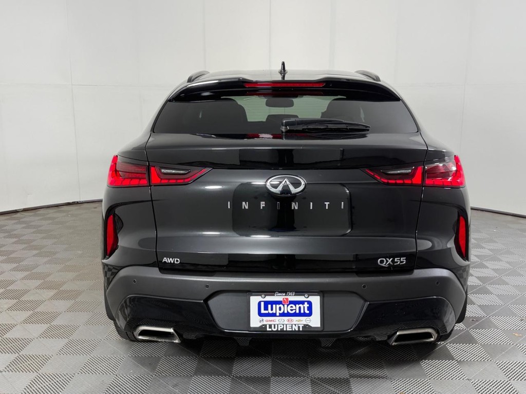 INFINITI QX55 Vehicle Full-screen Gallery Image 04