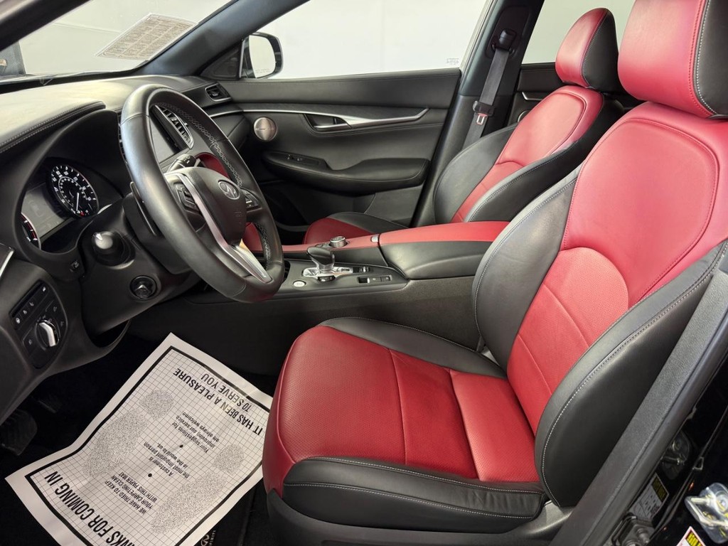 INFINITI QX55 Vehicle Full-screen Gallery Image 16