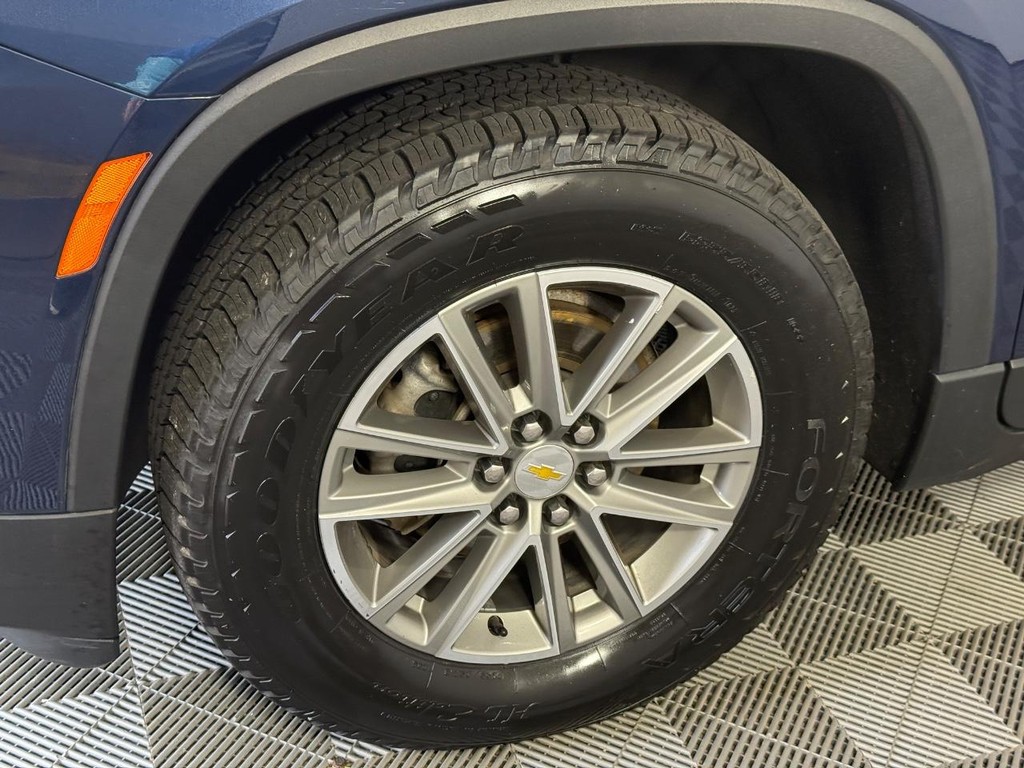 Chevrolet Traverse Vehicle Full-screen Gallery Image 11