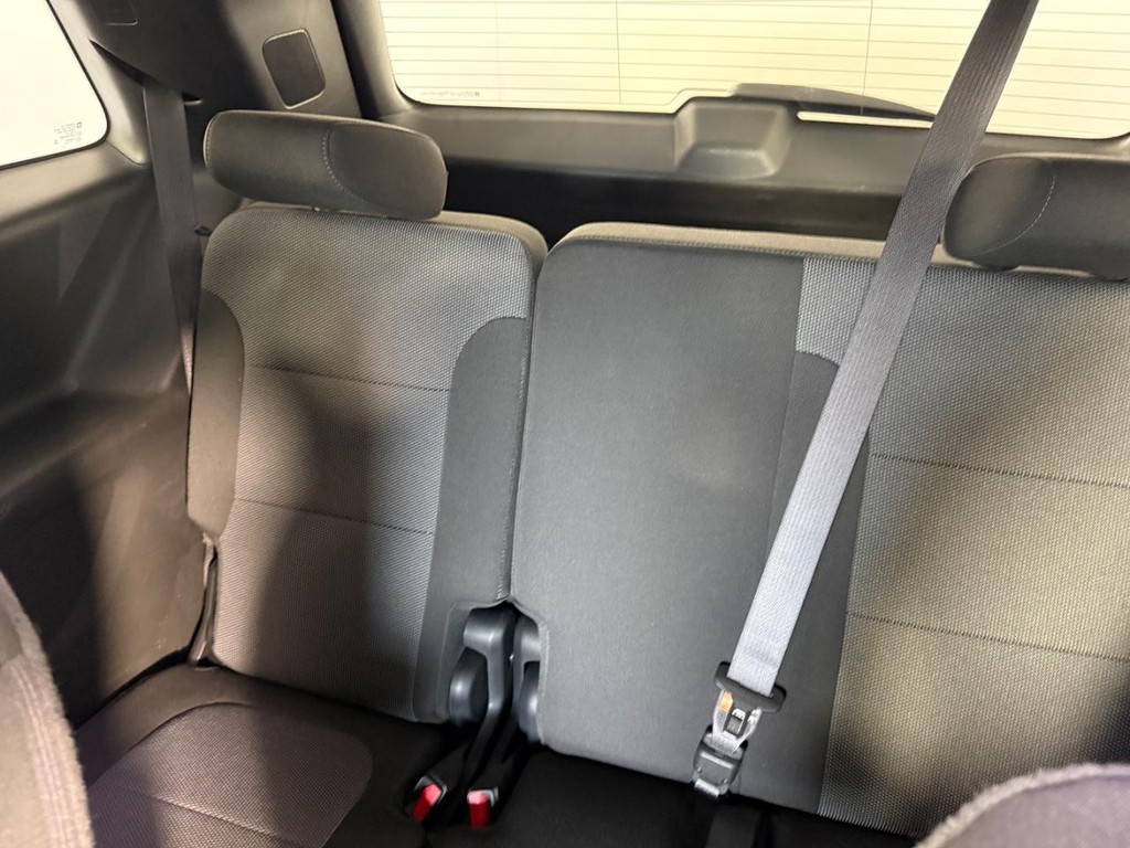 Chevrolet Traverse Vehicle Full-screen Gallery Image 17