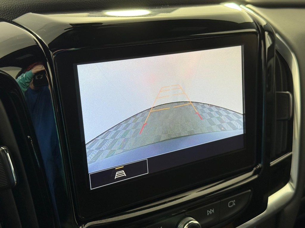Chevrolet Traverse Vehicle Full-screen Gallery Image 27