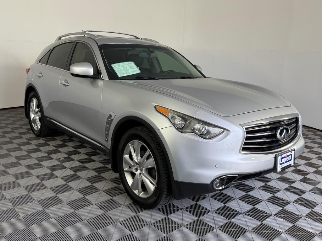 INFINITI FX35 Vehicle Full-screen Gallery Image 01