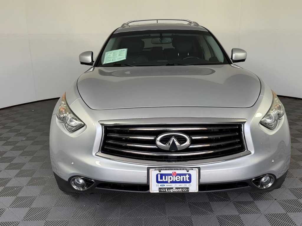 INFINITI FX35 Vehicle Full-screen Gallery Image 09
