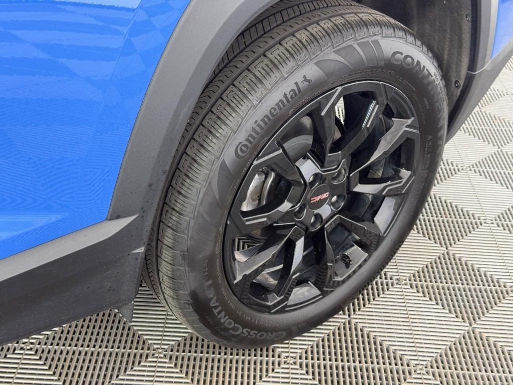 GMC Terrain Vehicle Full-screen Gallery Image 14