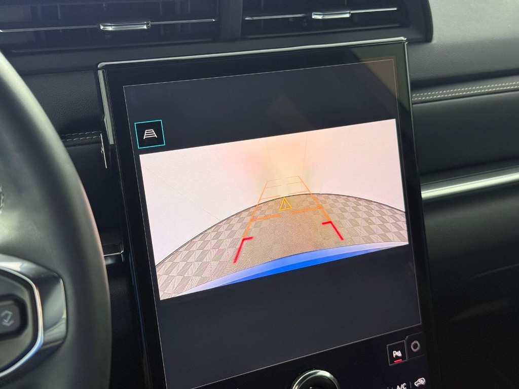 GMC Terrain Vehicle Full-screen Gallery Image 23