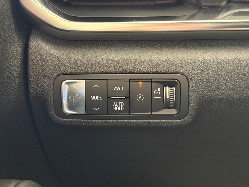 GMC Terrain Vehicle Full-screen Gallery Image 28