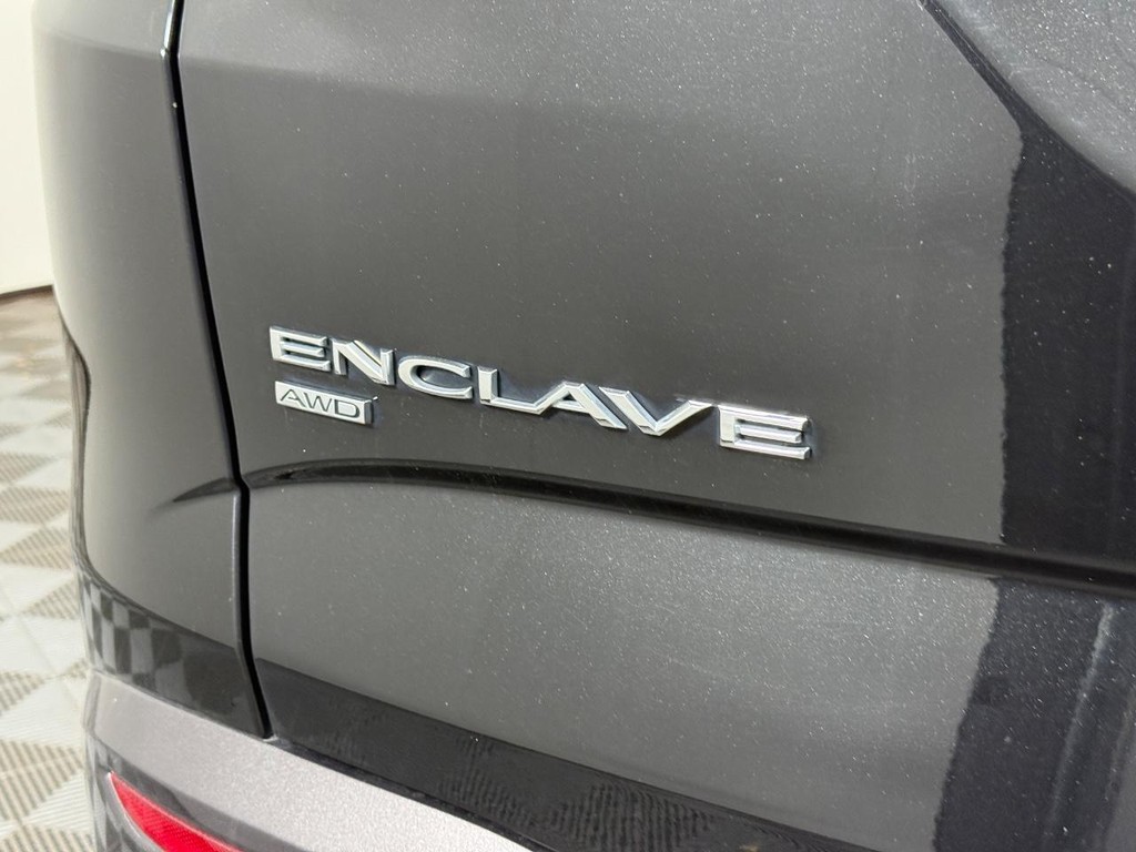 Buick Enclave Vehicle Full-screen Gallery Image 05