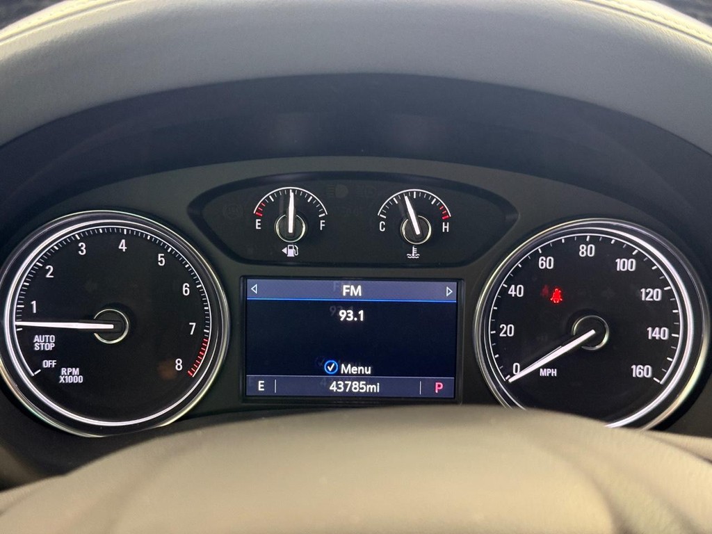 Buick Enclave Vehicle Full-screen Gallery Image 22