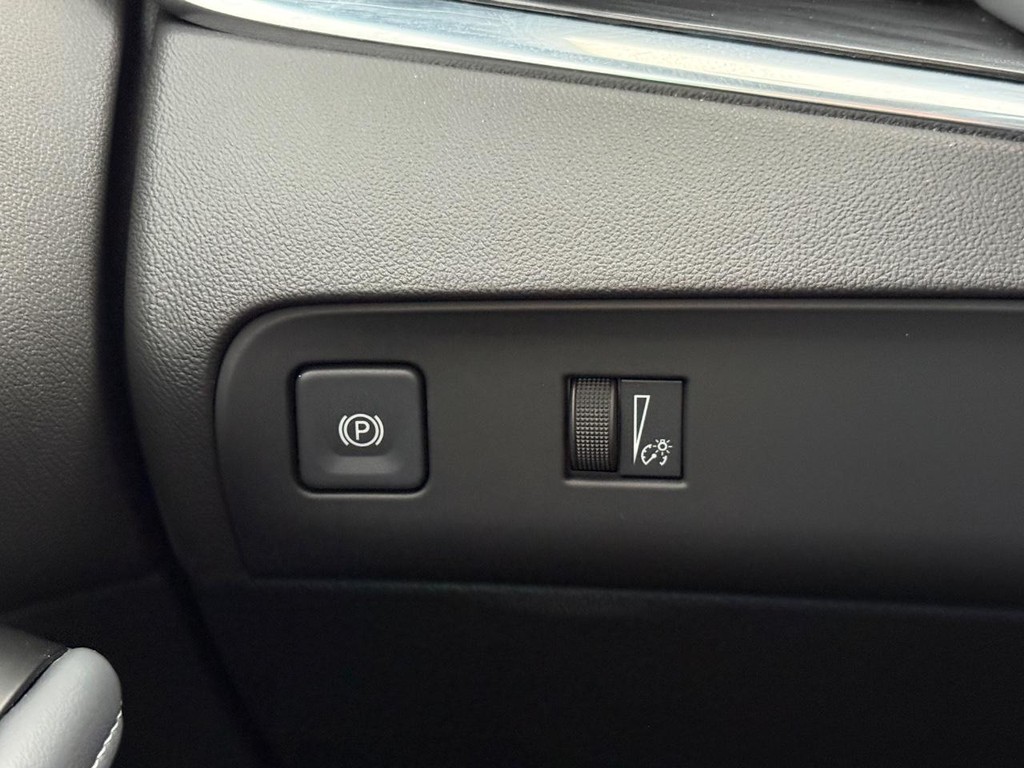 Buick Enclave Vehicle Full-screen Gallery Image 27