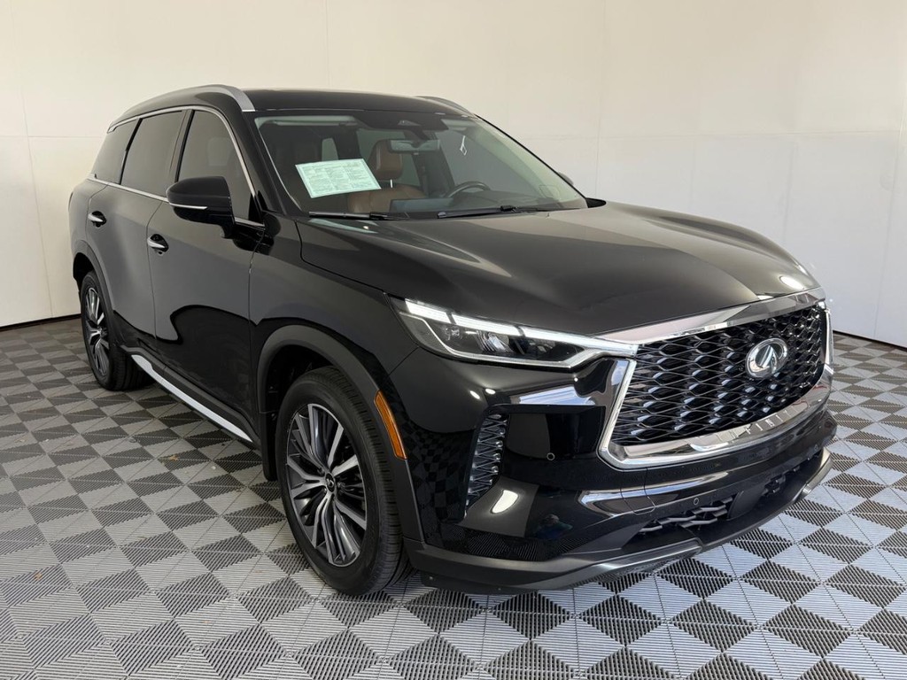 INFINITI QX60 Vehicle Full-screen Gallery Image 01