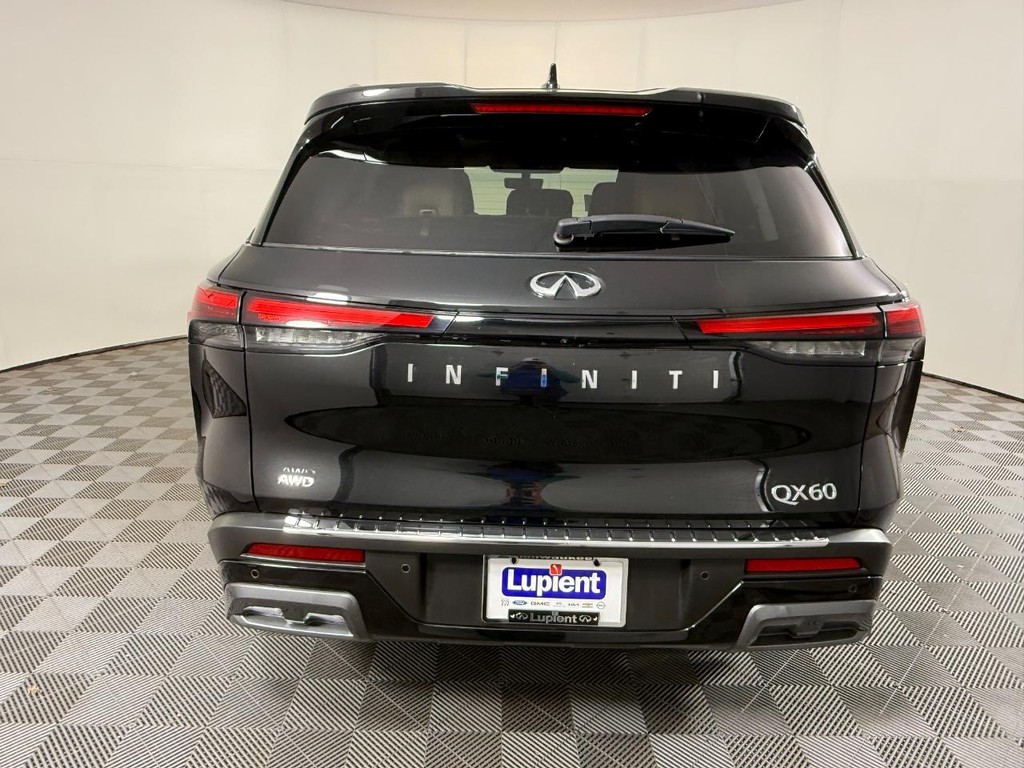 INFINITI QX60 Vehicle Full-screen Gallery Image 04