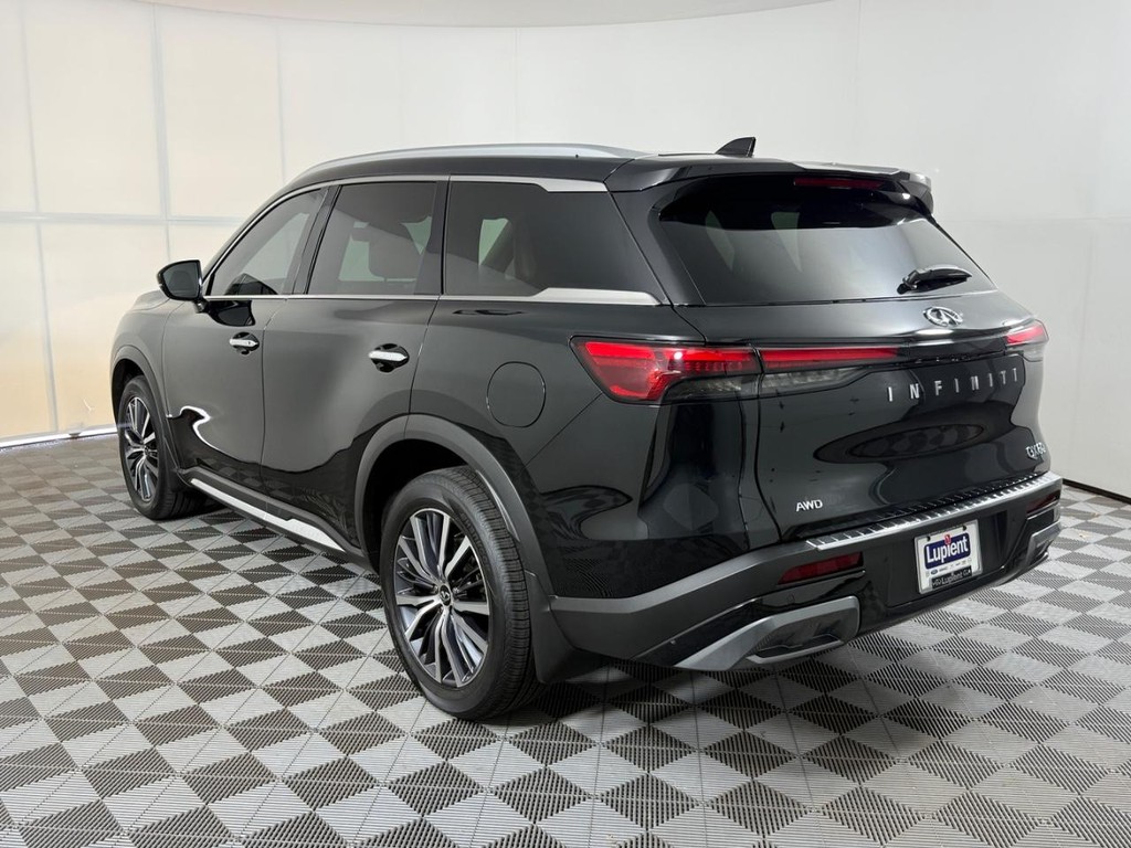 INFINITI QX60 Vehicle Full-screen Gallery Image 07