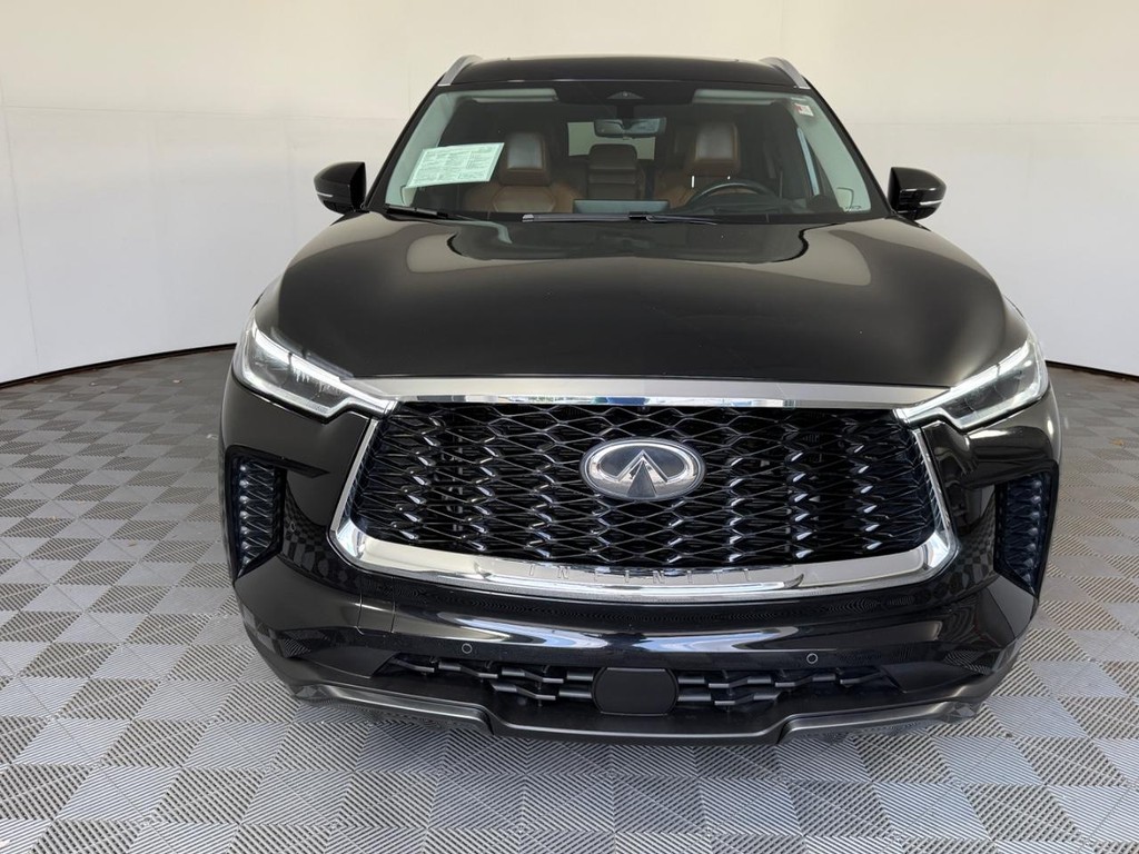 INFINITI QX60 Vehicle Full-screen Gallery Image 09
