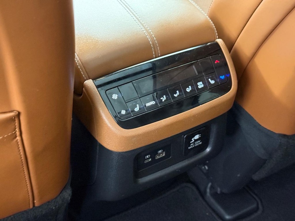 INFINITI QX60 Vehicle Full-screen Gallery Image 19
