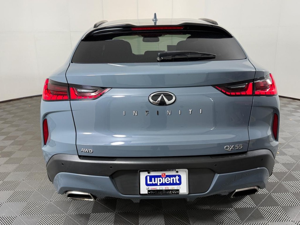 INFINITI QX55 Vehicle Full-screen Gallery Image 04