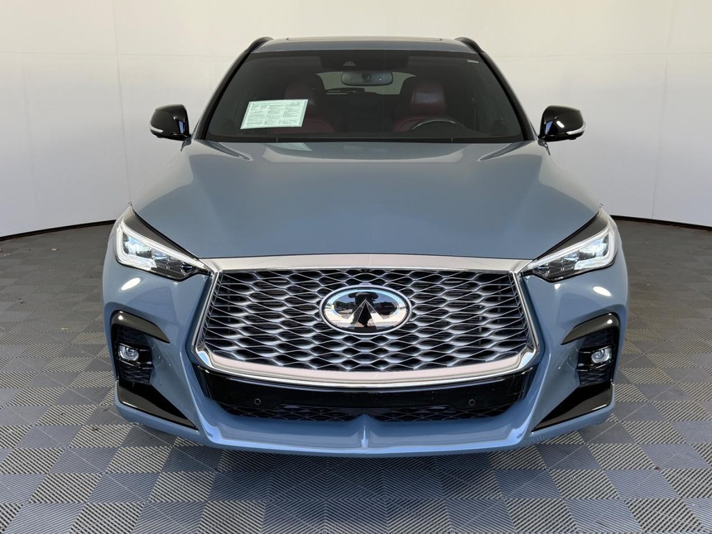 INFINITI QX55 Vehicle Full-screen Gallery Image 10