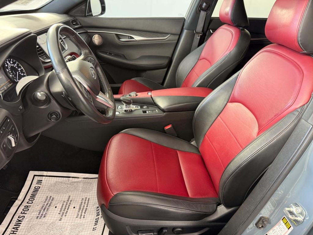 INFINITI QX55 Vehicle Full-screen Gallery Image 15