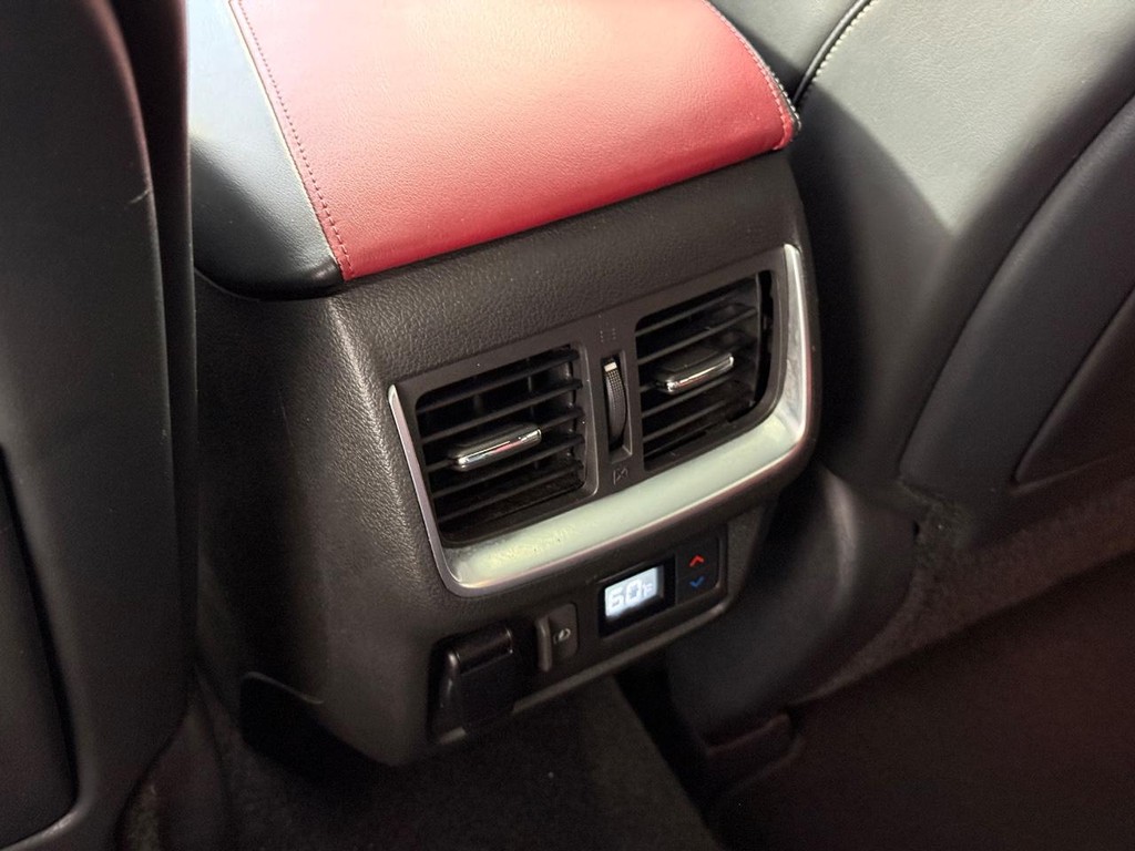 INFINITI QX55 Vehicle Full-screen Gallery Image 19