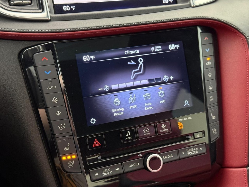 INFINITI QX55 Vehicle Full-screen Gallery Image 25